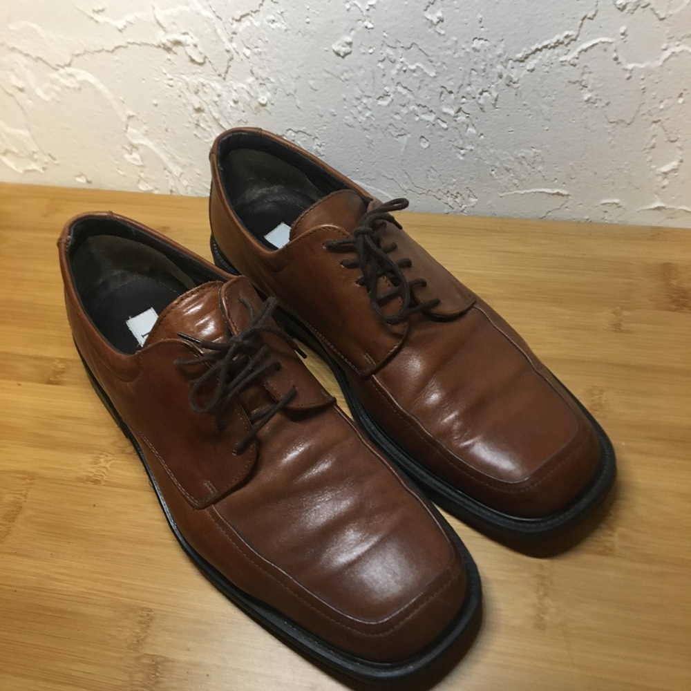 Men’s shoes size 12